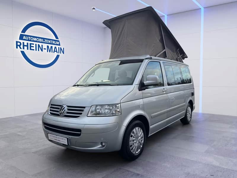 VW T5 California Comfortline im Studio des Automobilzentrums Rhein-Main