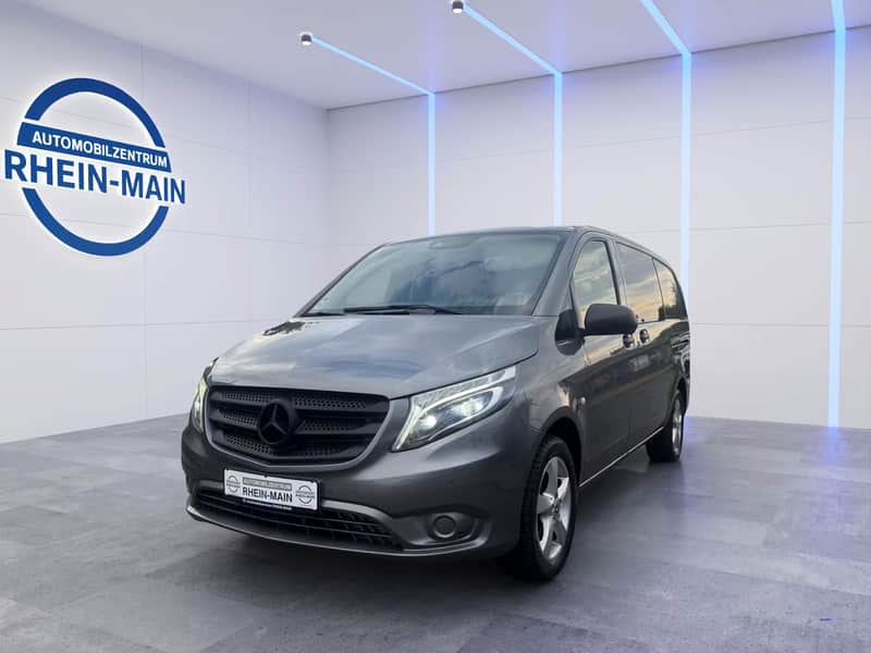 Mercedes-Benz Vito Mixto 119 CDI 4x4 im Studio des Automobilzentrums Rhein-Main