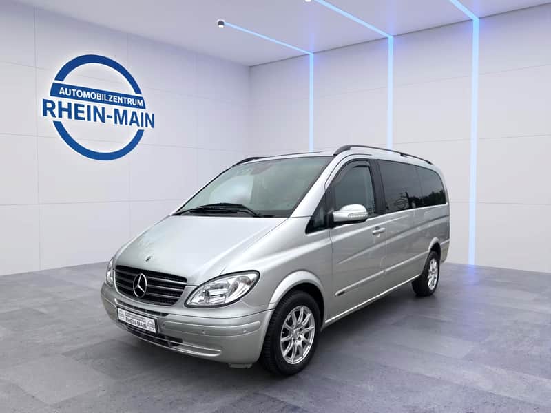 Mercedes-Benz Viano 115 CDI im Studio des Automobilzentrums Rhein-Main