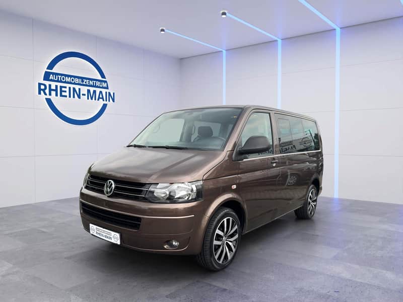 VW T5 Multivan Totwinkel-Assi | im Studio des Automobilzentrums Rhein-Main